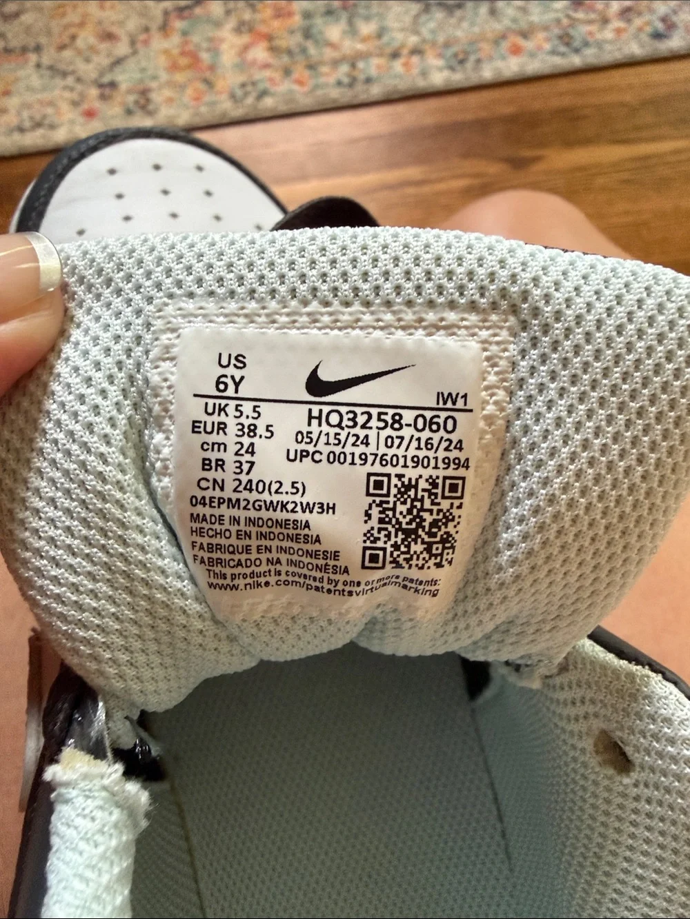 Nike youth Court Borough Low Recraft  in White, Black & Light Blue